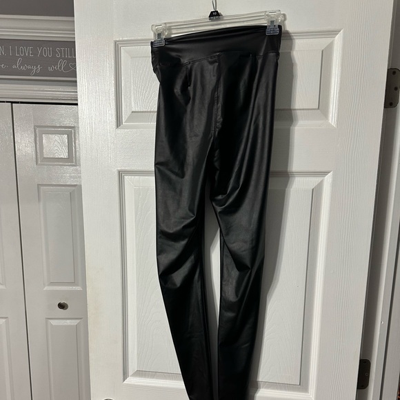 Offline by Aerie Real Luxe Faux Leather Leggings - Picture 6 of 11